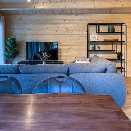 Gorgeous In With Wifi